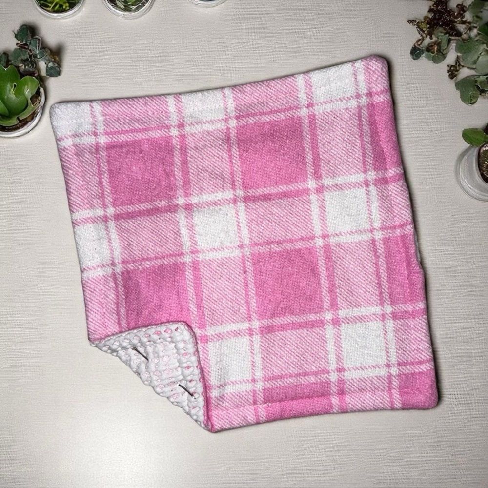 Pink Plaid Kitchen Jar Grip